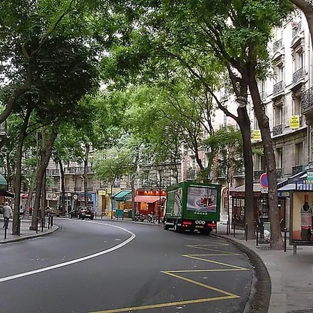 Large Studio Montmartre Deco - New Apartment *
